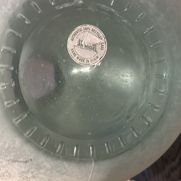 San Miguel Vidrios textured recycled mint green Bulbous Art Glass Vase - Picture 9 of 17